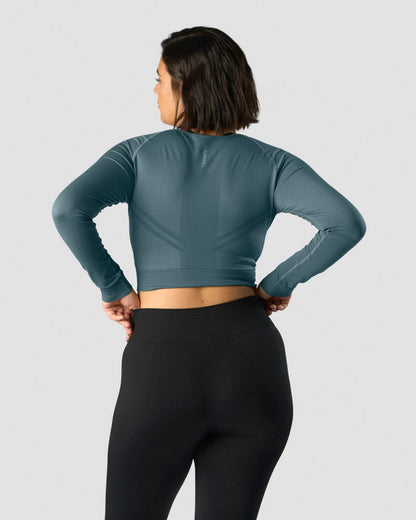 define seamless ls crop top jungle green wmn