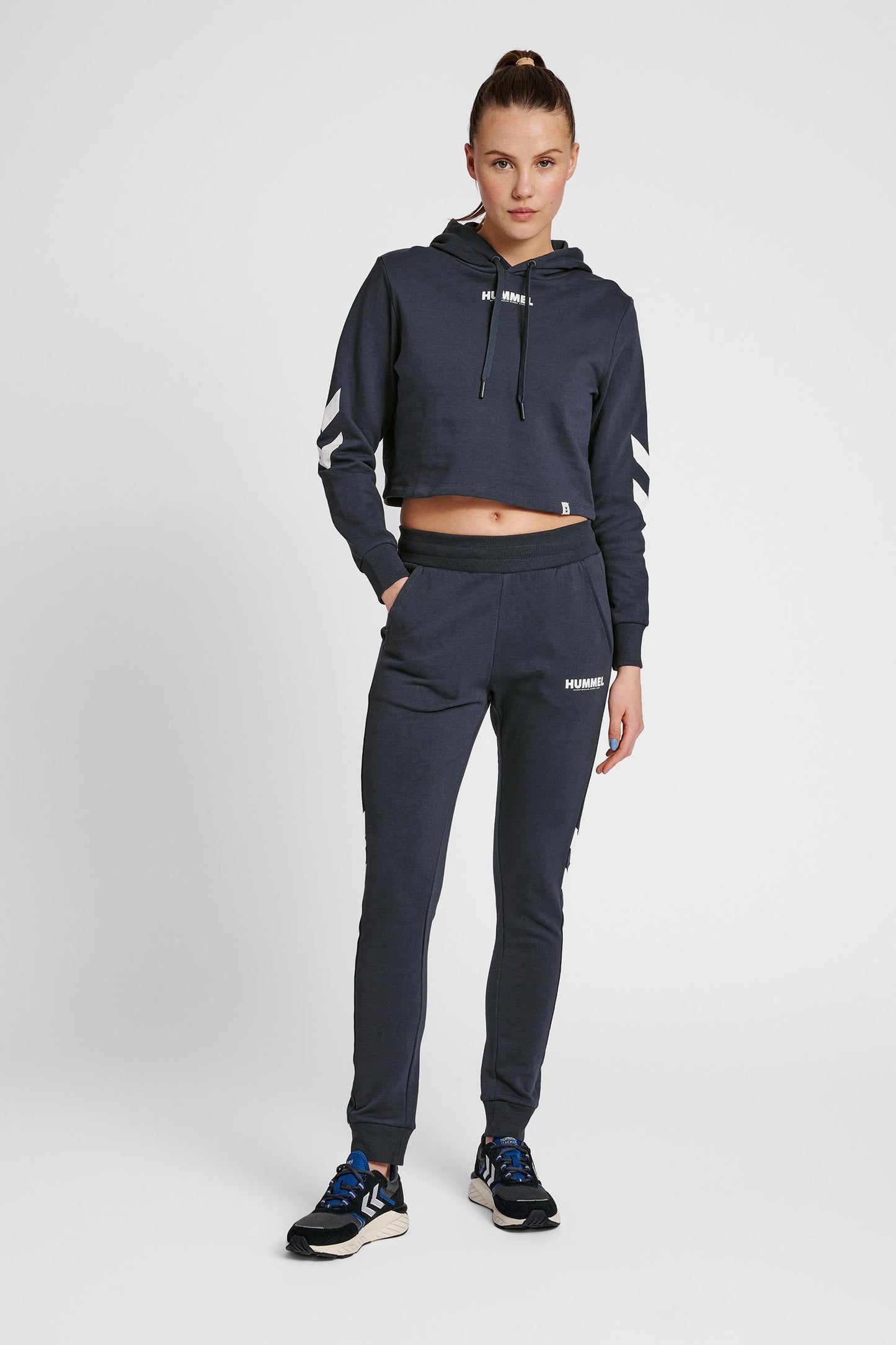 HUMMEL - Hmllegacy Woman Cropped Hoodie - Blue Nights