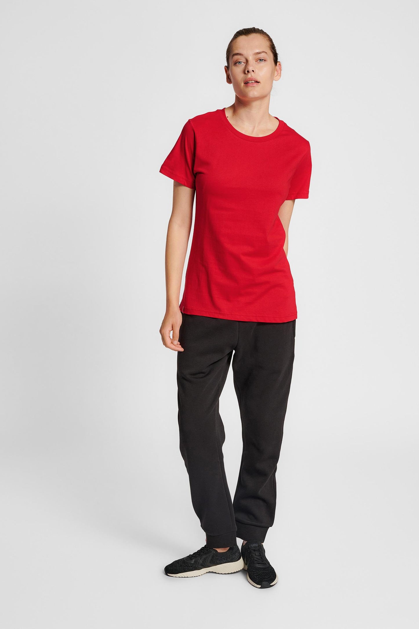 HUMMEL - Hmlred Basic T-shirt S/s Woman - Tango Red