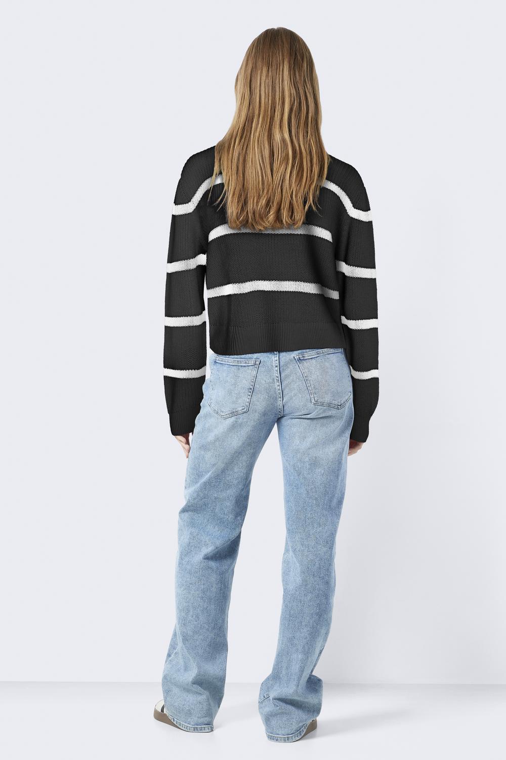 NOISY MAY - Maysa L/s Stripe O-neck Knit - Black