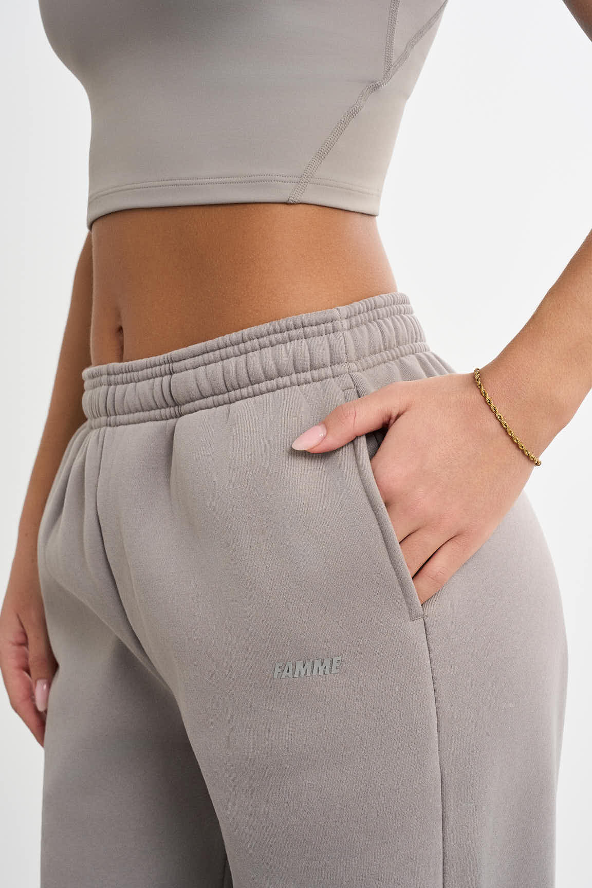 Straight Fit sweatpants