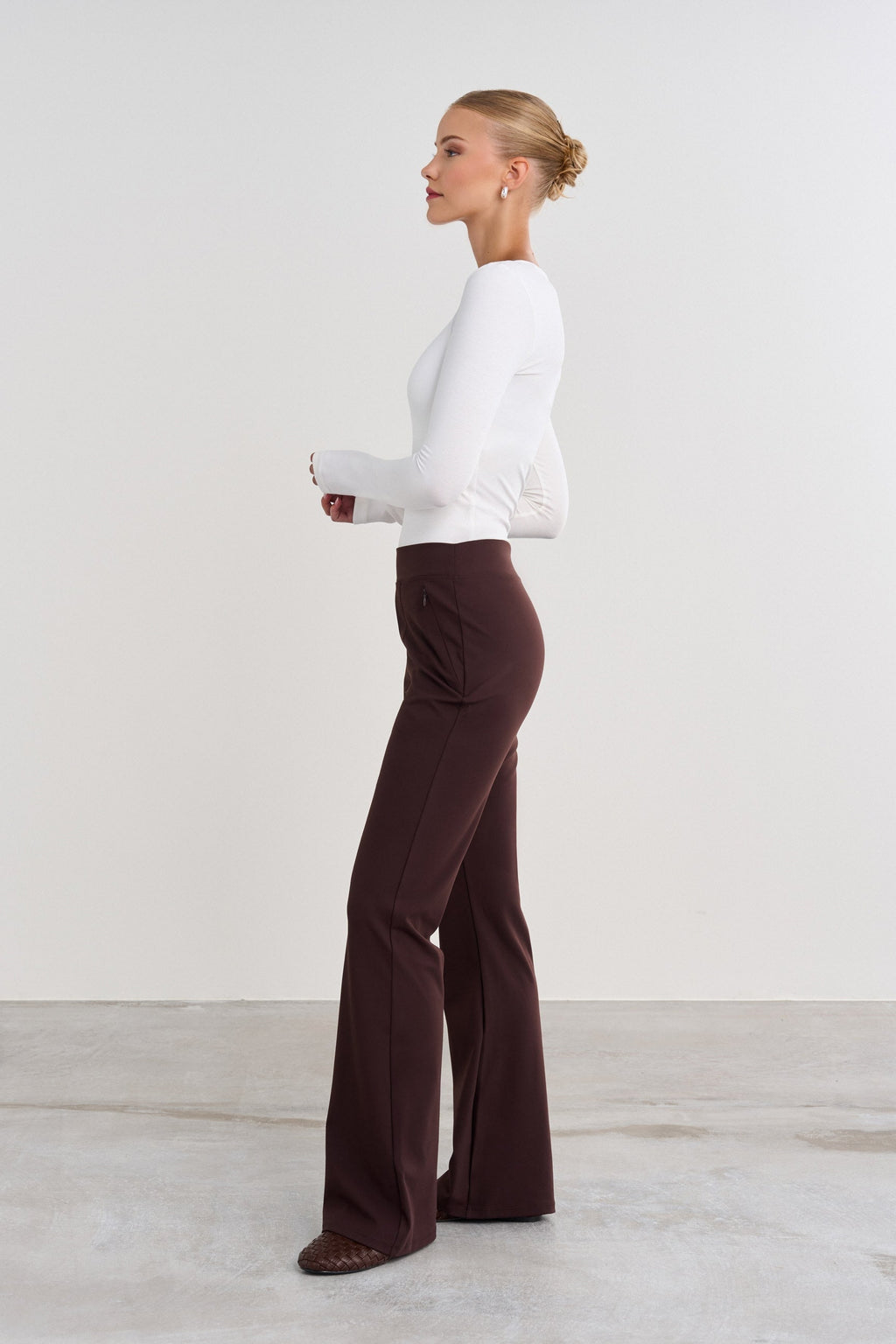 Tailored Bootcut Pants - for dame - Famme - Pants